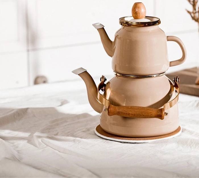 کتری قوری لعابی دسته چوبی 327 کتری قوری لعابی دسته چوبی 327