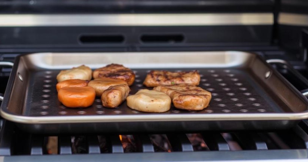 بهترین تابه گریل دارای چه ویژگی هایی است؟