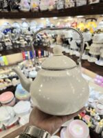 کتری لعابی ساده دسته استیل شیری - تصویر 2